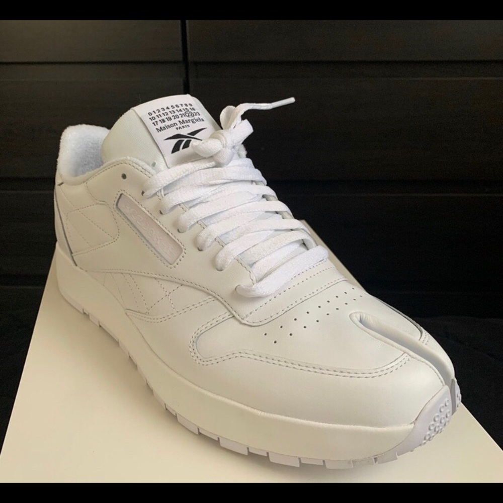 MAISON MARGIELA
White Reebok Classic Tabi Sneakers